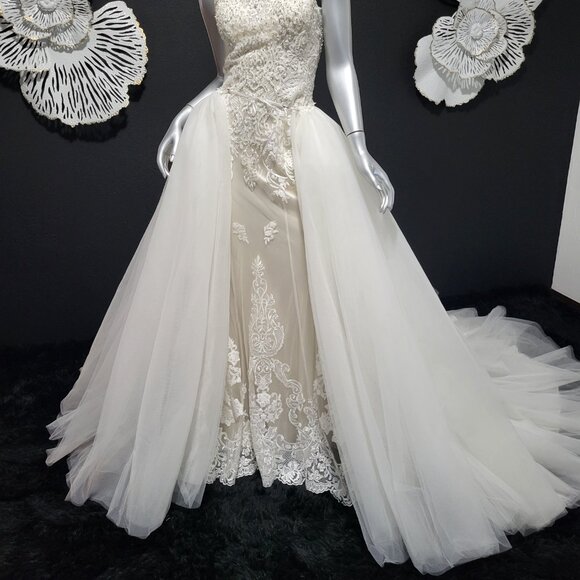 NWT~$2100~LO'ADORO~2/4~IVORY OFF WHITE RHINESTONE DETACHABLE TRAIN WEDDING DRESS - Picture 2 of 16